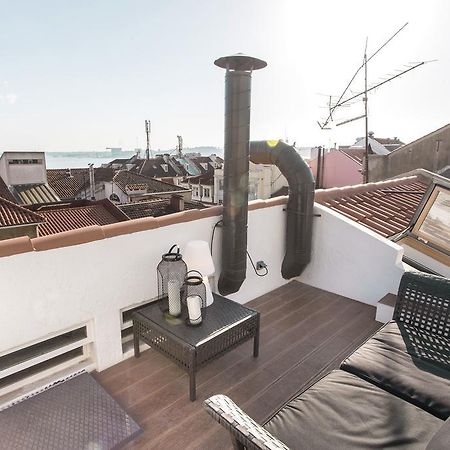 Lovelystay - Cais Apartment River View Лиссабон Экстерьер фото