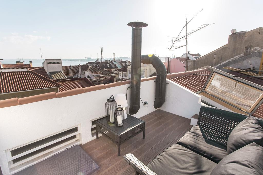 Lovelystay - Cais Apartment River View Лиссабон Экстерьер фото