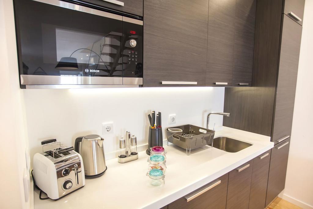Lovelystay - Cais Apartment River View Лиссабон Экстерьер фото