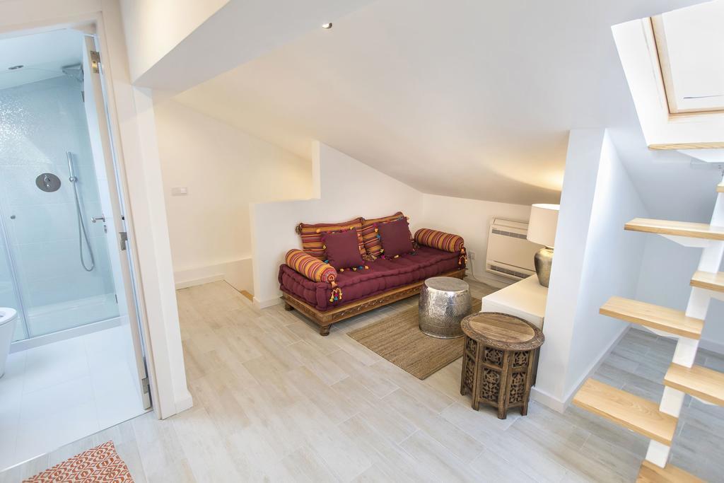 Lovelystay - Cais Apartment River View Лиссабон Экстерьер фото